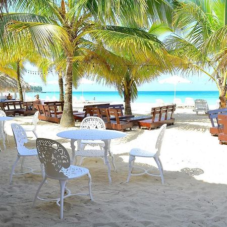Arenas Beach Hotel 玉米岛 外观 照片