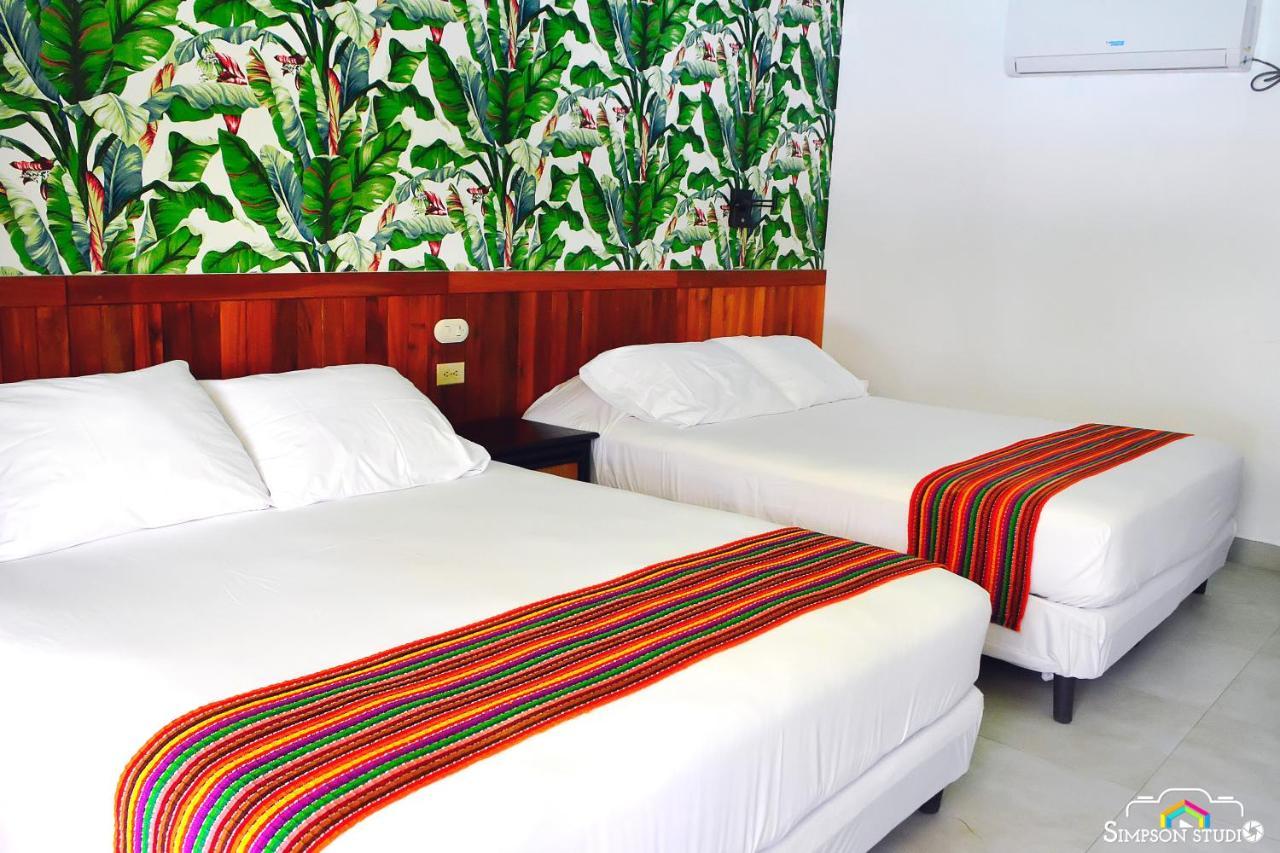 Arenas Beach Hotel 玉米岛 外观 照片